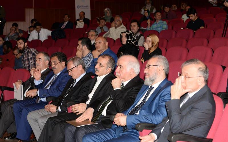 İslam Kaynaklarında Geleneğinde ve Günümüzde CİHAD Sempozyumu — fotoğraf 4